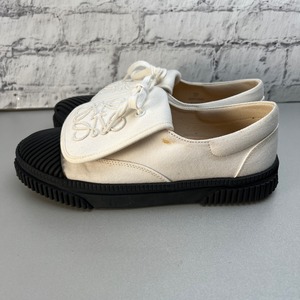 LOEWE アナグラム スニーカー ホワイト A-9591