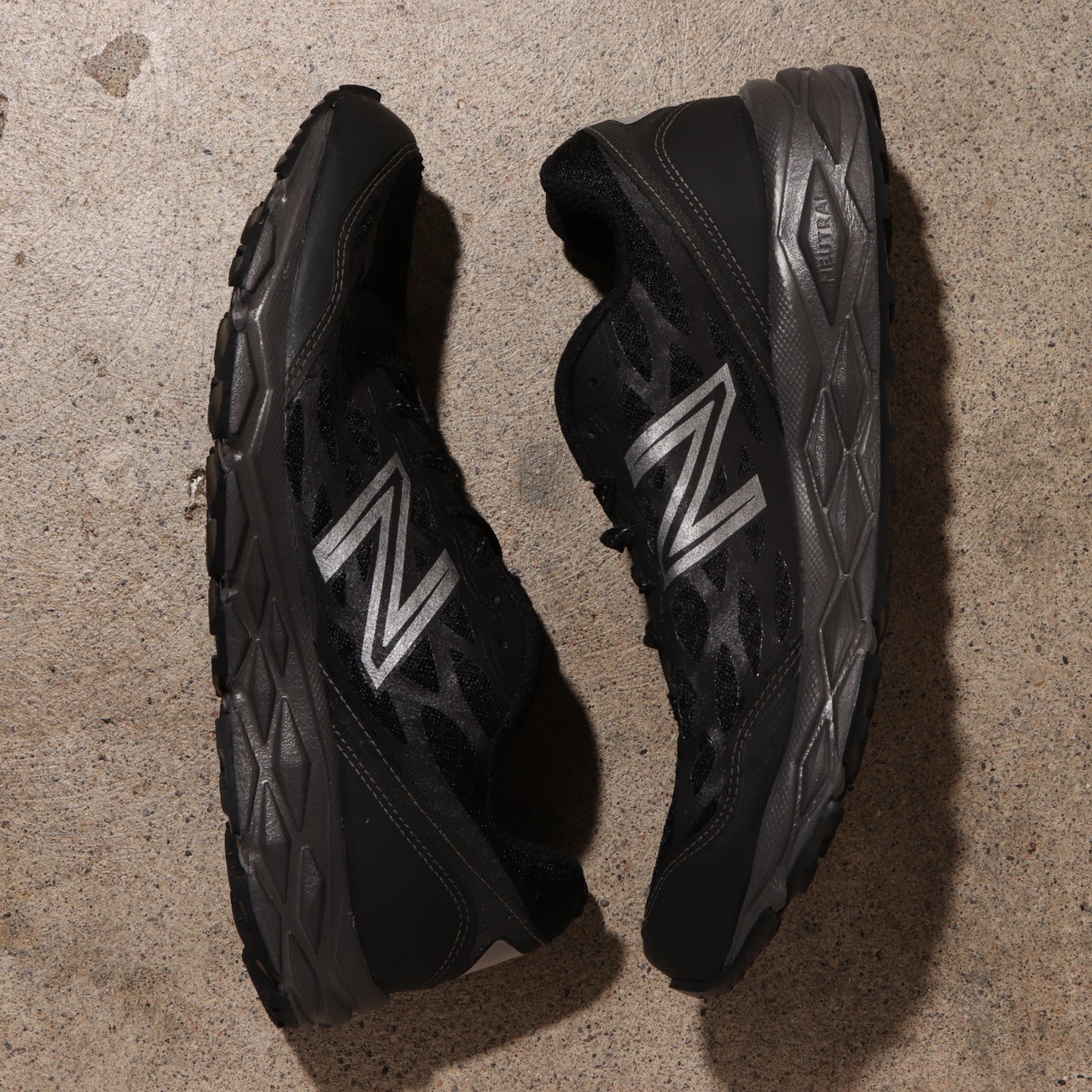 Deadstock 10.5D MI950BN2 950v2 ニューバランス スニーカーnew balance 黒 ブラック ミリタリートレーナー