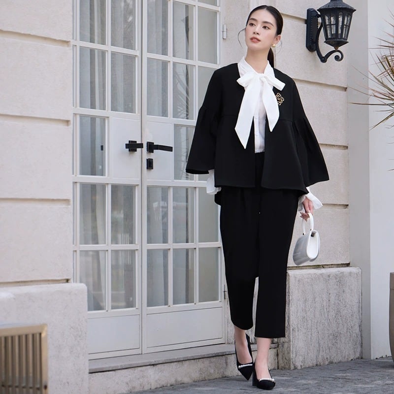 M 袖口パール パンツスーツ 上下 セットアップ フォーマル レディース Ⅳ M 袖口パール パンツスーツ 上下 セットアップ フォーマル レディース