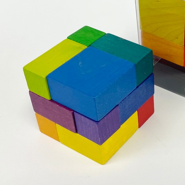 Playable ART cube 　プレイアブルアートキューブ　 3歳 〜　在庫かぎり