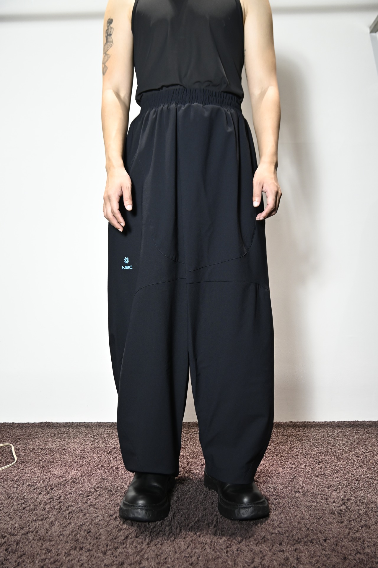 【25AW】NAMESAKE(ネームセイク) / NOMAD TRACK PANTS / パンツ - 1
