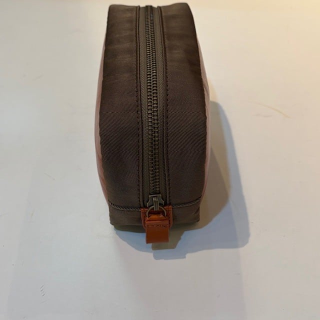 B.stuff　限定ポーチ(ミモレット)