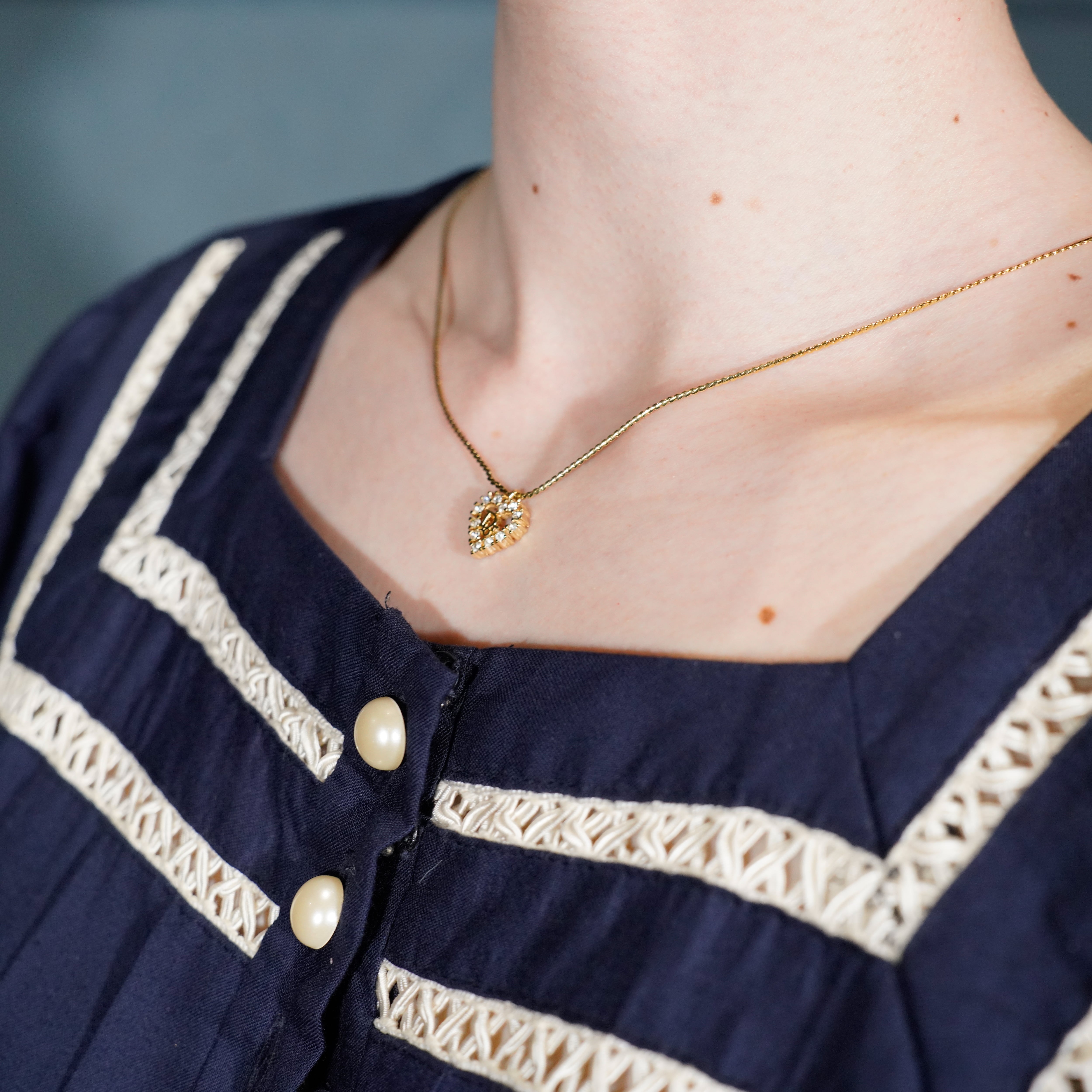 Christian Dior ディオール ハートロゴ ネックレス ストーン Christian Dior LOGO CLEAR STONE HEART DESIGN NECKLACE