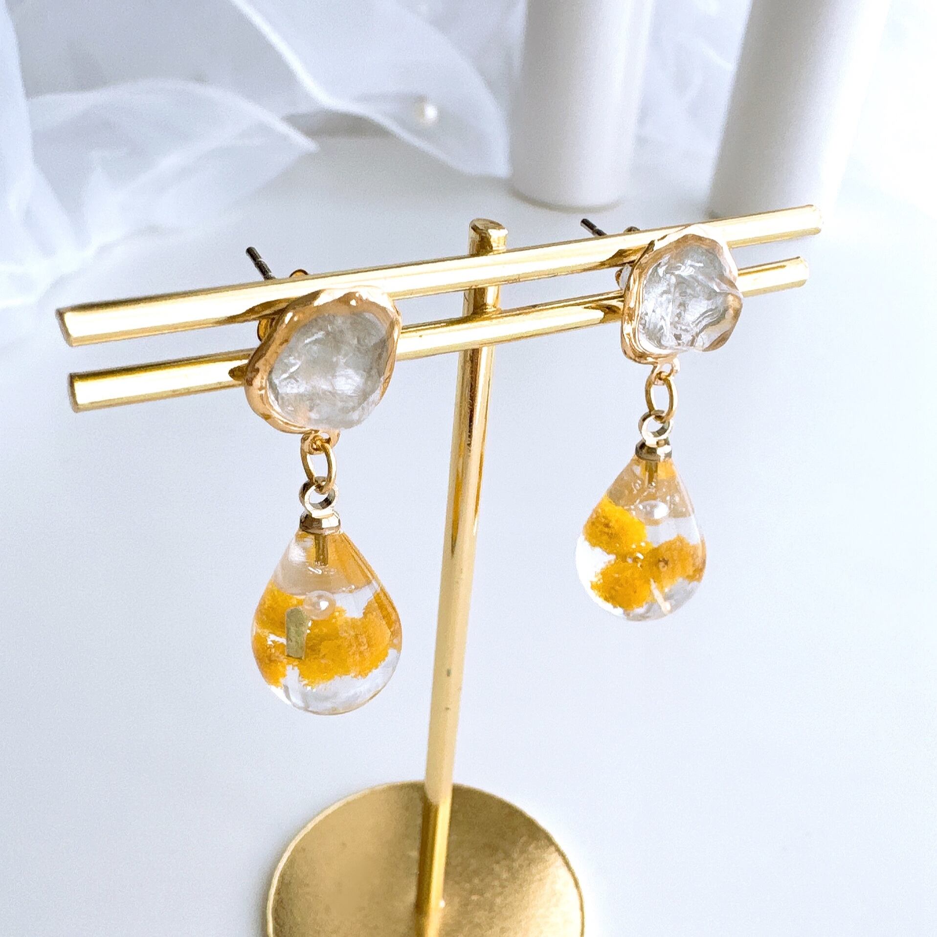 水晶＆ミモザピアス チタン ステンレス イヤリング 樹脂 ノンホール