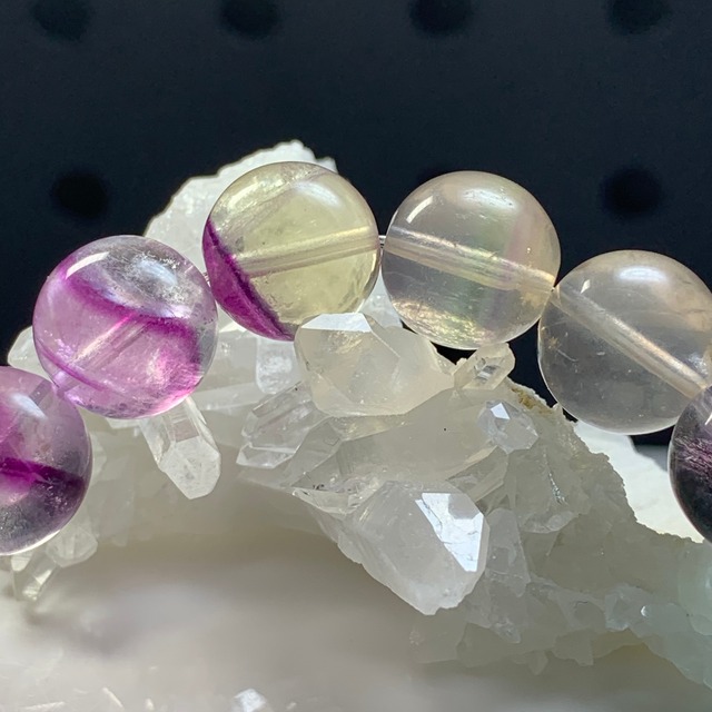 A70.可愛い色合い♪グラデーションフローライト ブレスレット