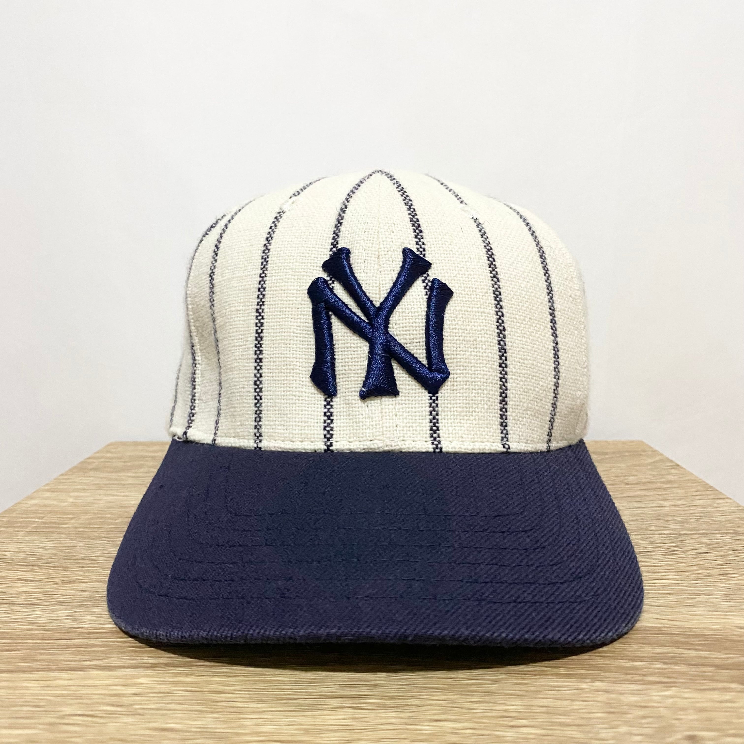 90s New York Yankees 2Tone Logo Cap