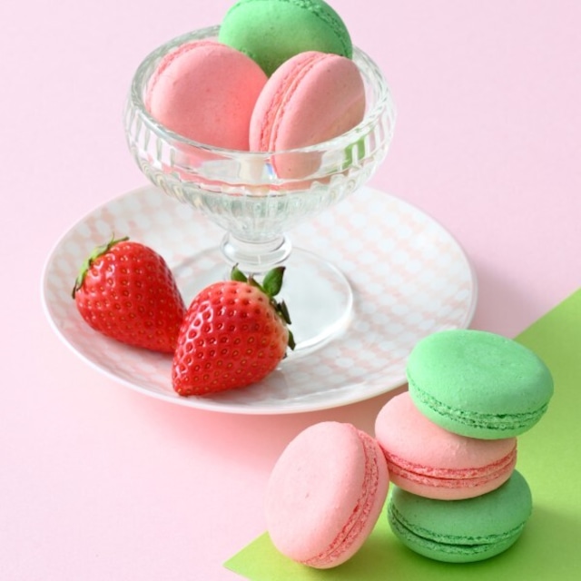 merry nico 苺ミルクバームと果実の焼菓子セット マカロン バームクーヘン 結婚内祝い 新築内祝い 初節句内祝 入学内祝い 出産内祝い プレゼント 内祝い お祝い お祝い返し ギフト 出産祝い お返し 返礼 送料無料 送料込み