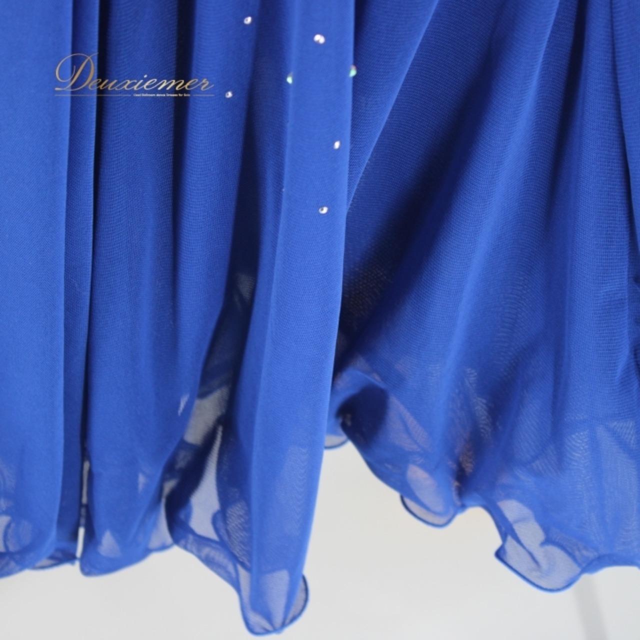 社交ダンス 衣装 スタンダード 上下セット ツーピース レッスンウェア パーティ衣装 青 ブルー系 ICHIOKU イチオク ラインストーン 上品 優雅 ボリューム 伸縮性 洗練 人気 おしゃれ フォーマル 上質 ダンスウェア 講習用 高級感 クラシック デザイン 高評価 ラインストーン装飾 体型カバー プレゼント パーティー用