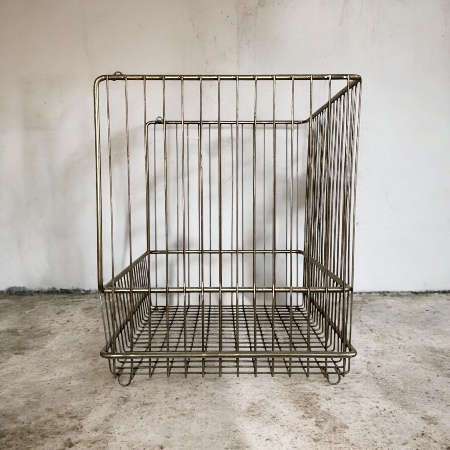 ヴィンテージ調】 スチール収納かご｜幅43×奥行35×高さ42cm｜取っ手