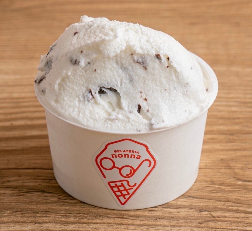 ストラッチャテッラ（チョコチップ）のジェラート | GELATERIA nonna