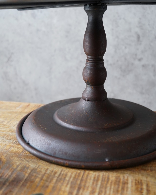 カバー付きアイアンコンポート