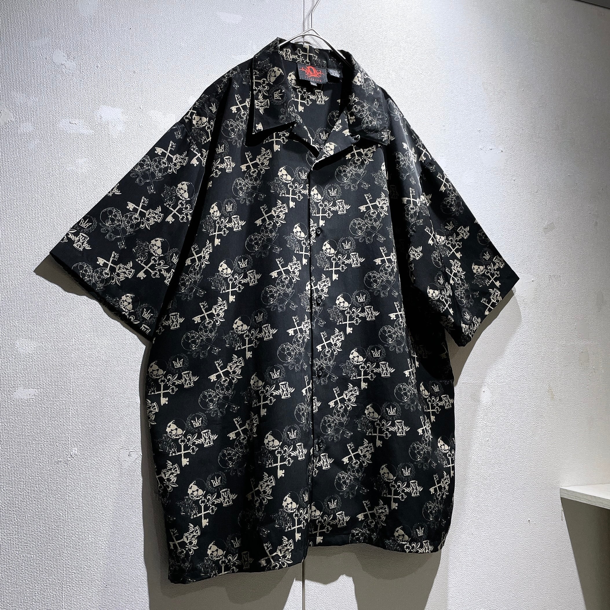 Black mode × Gothic pattern Design Drape loose SS open collar shirt