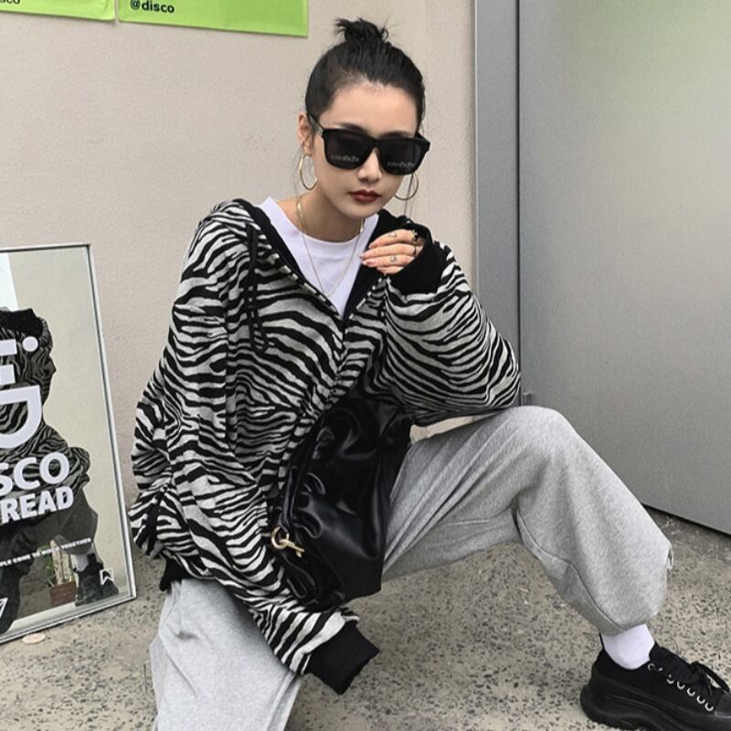 オータムプリント柄フードセーター レディースルーズジッパーカジュアルカーディガンジャケット 秋物 ハンチェンe40178657587