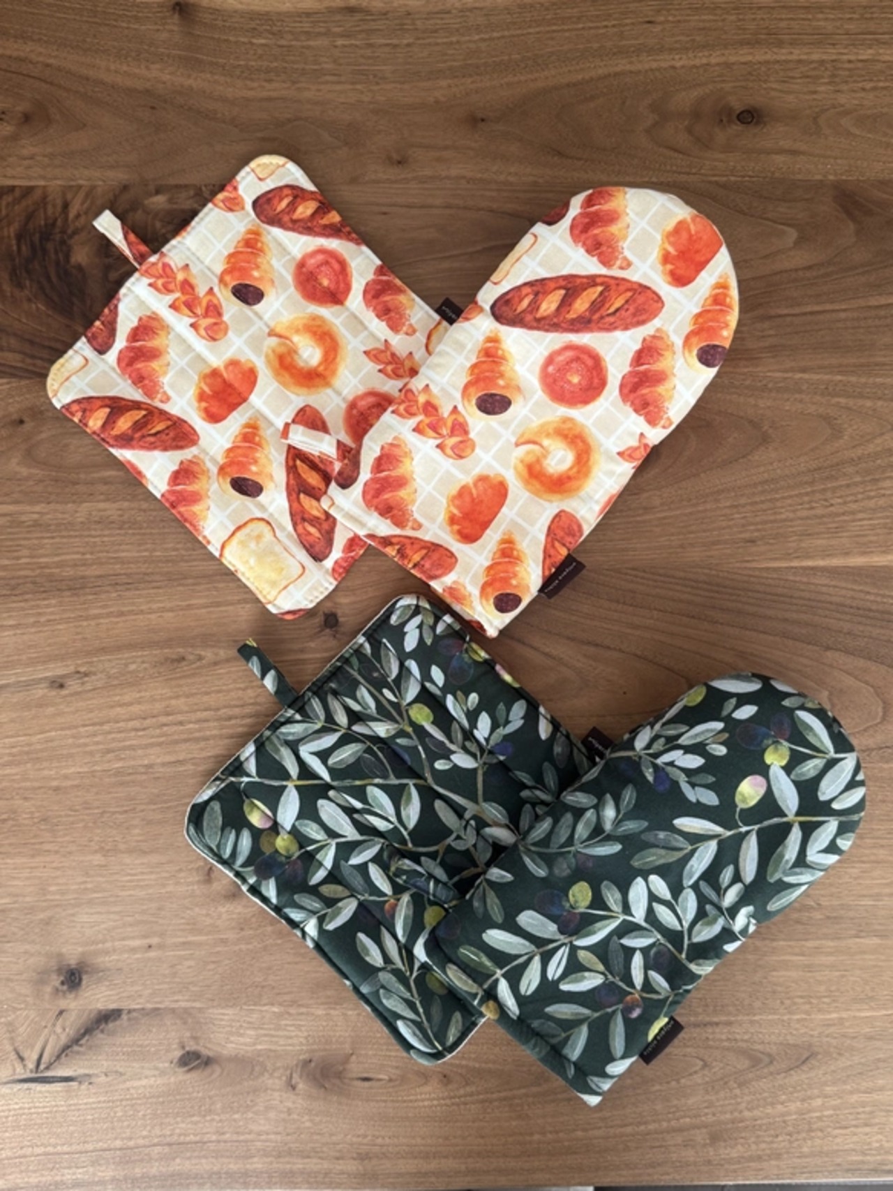 キッチンミトン「oishii パン」