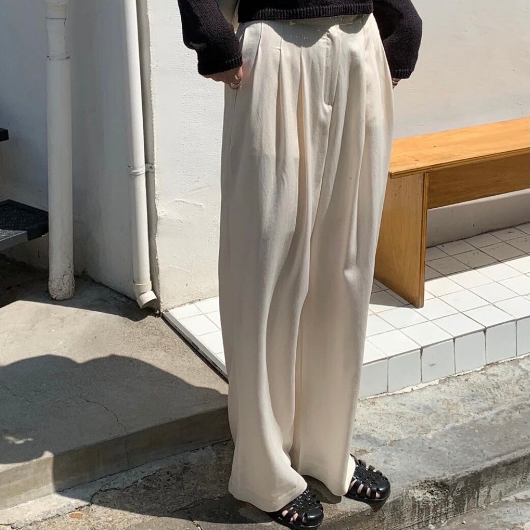 Tuck slacks pants /white (7月上旬頃発送予定)