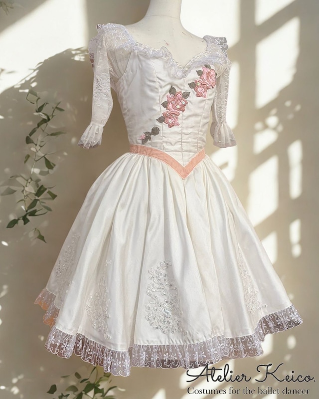 【レンタル予約】スワニルダ　S