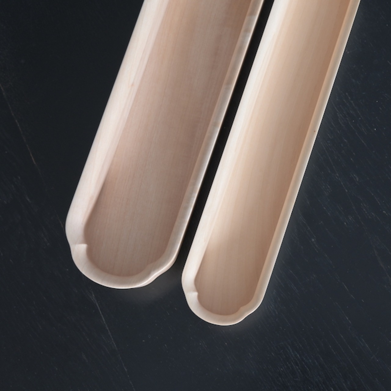 四十沢木材工芸　くりぬきさじ箱(1個)/ Hollowed-out Cutlery Serving Tray Wide［2104330000216］