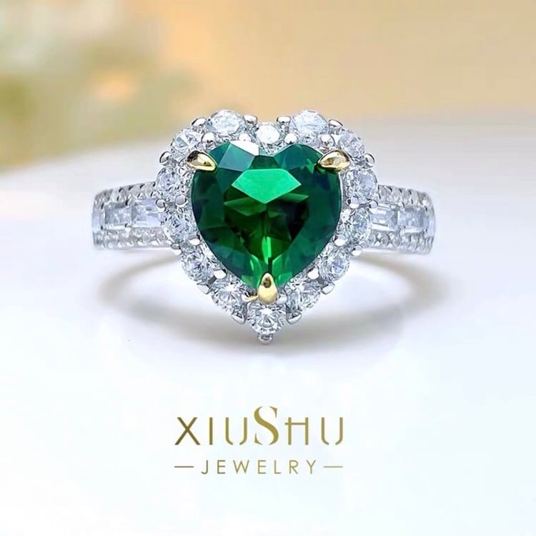 ハート 3カラット 人工エメラルド グリーン 緑色 高炭素ダイヤモンド