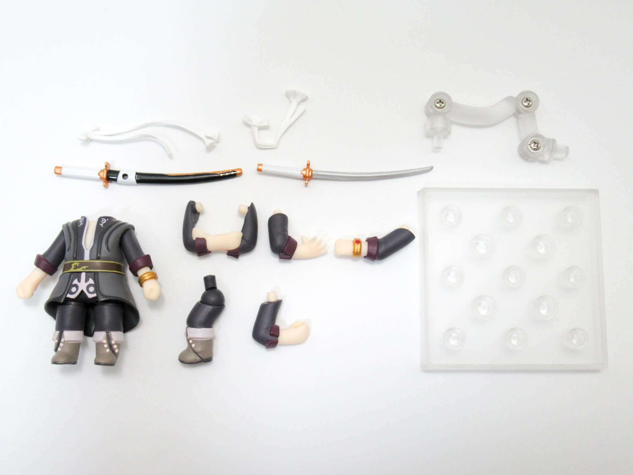 再入荷【1078】 ユーリ・ローウェル 体パーツ 戦闘服 ねんどろいど