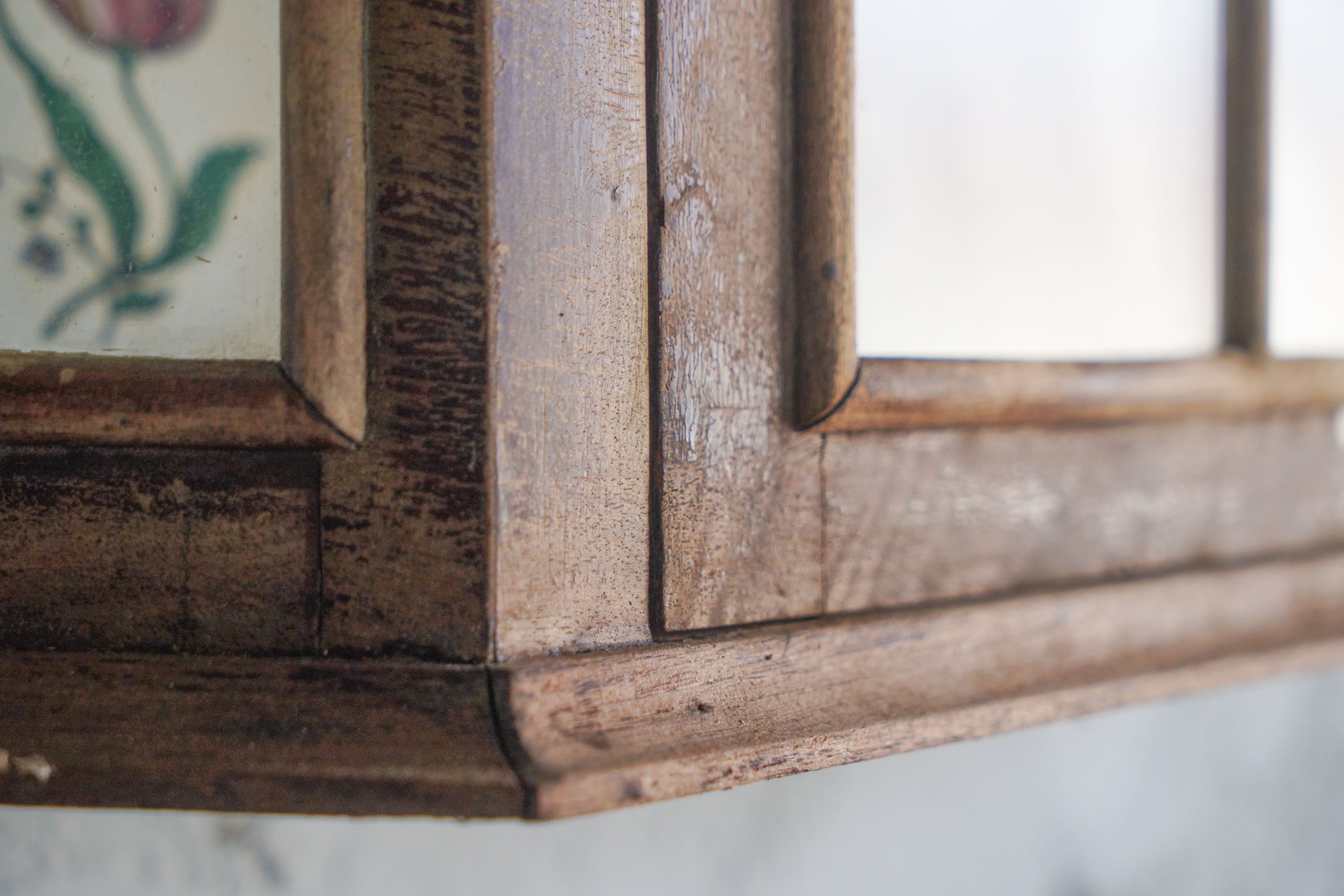 ウォールキャビネット/キャビネット/壁掛け家具/アンティーク/彫刻