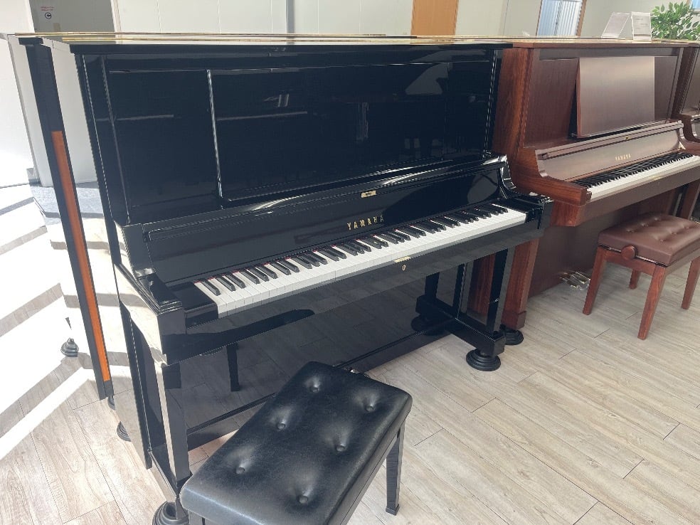 ★76412【アップライトピアノ】YAMAHA UX50Bl