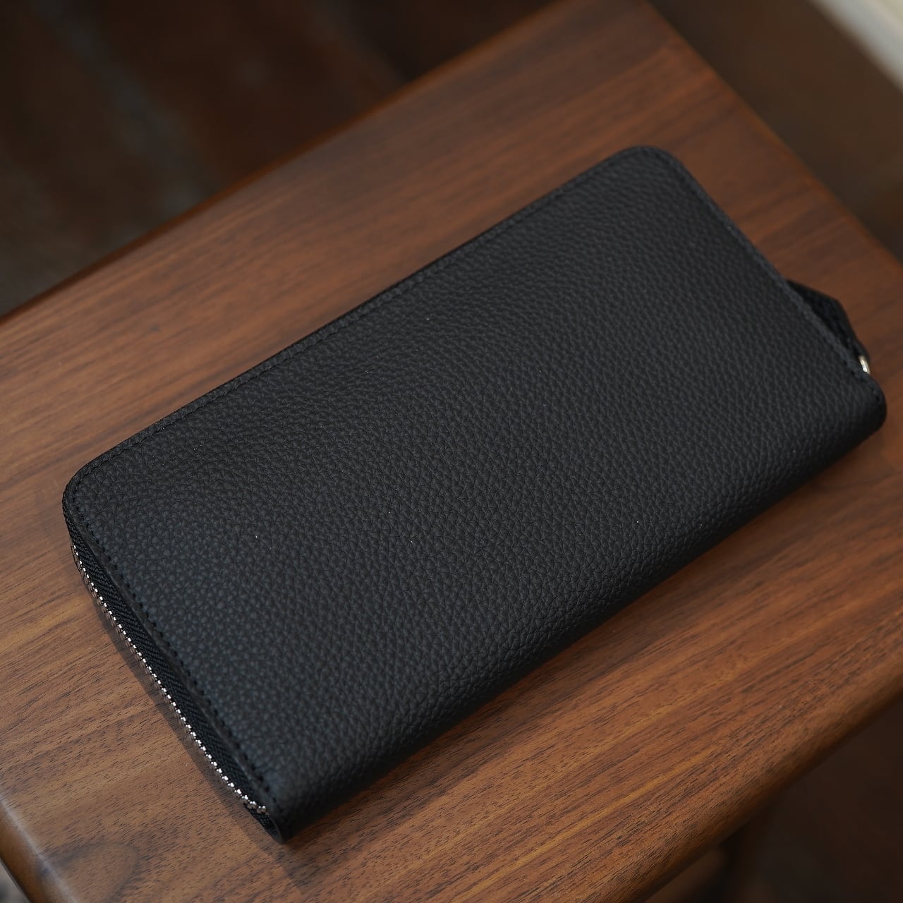 ル・ボナー ラウンドファスナーウォレット シュランケンカーフ