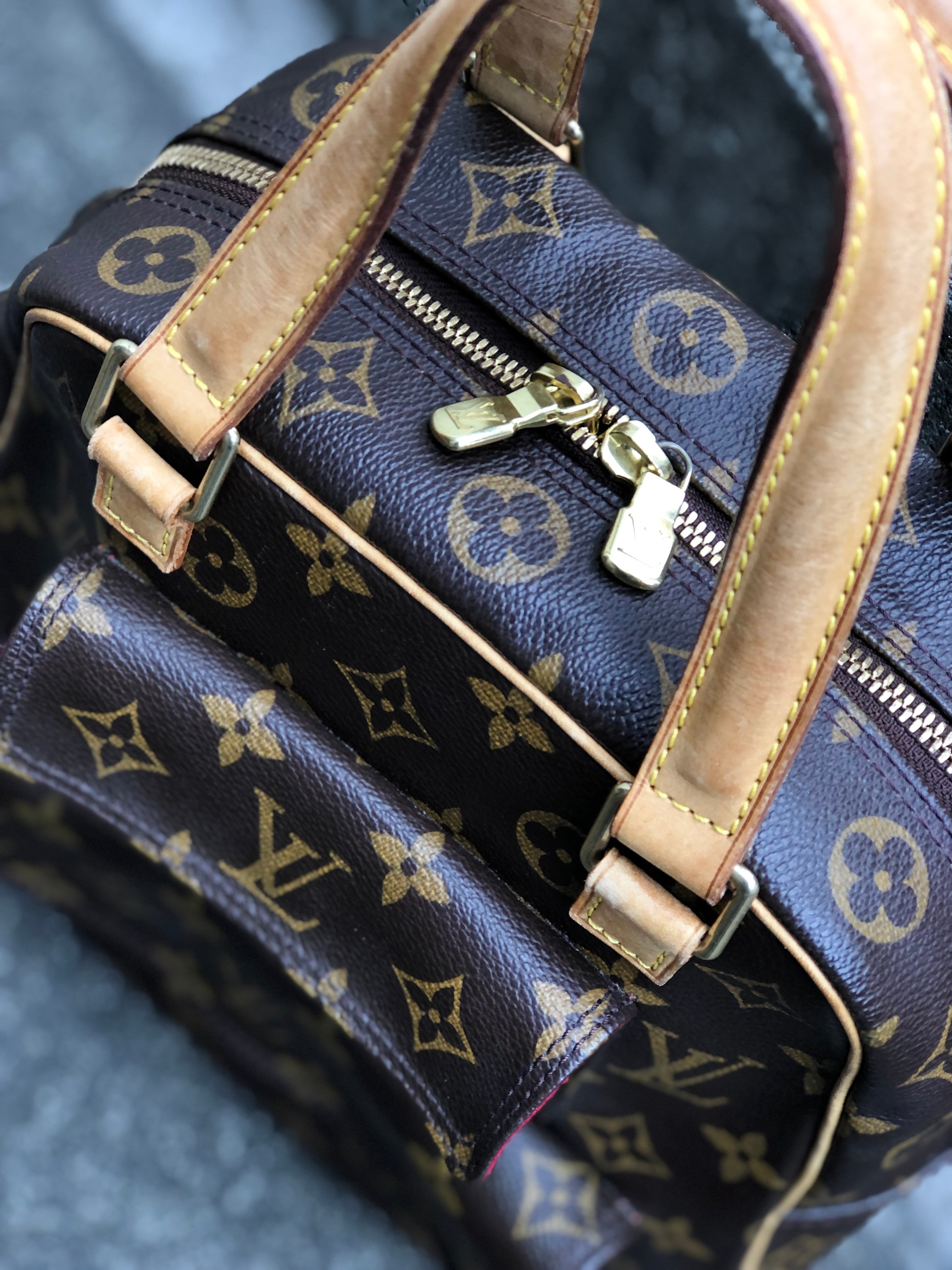 LOUIS VUITTON ルイ ヴィトン モノグラム エクサントリシテ M51161