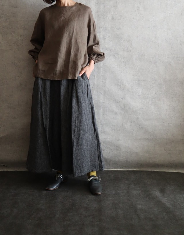 シンプルバック切替ブラウス　オリーブ