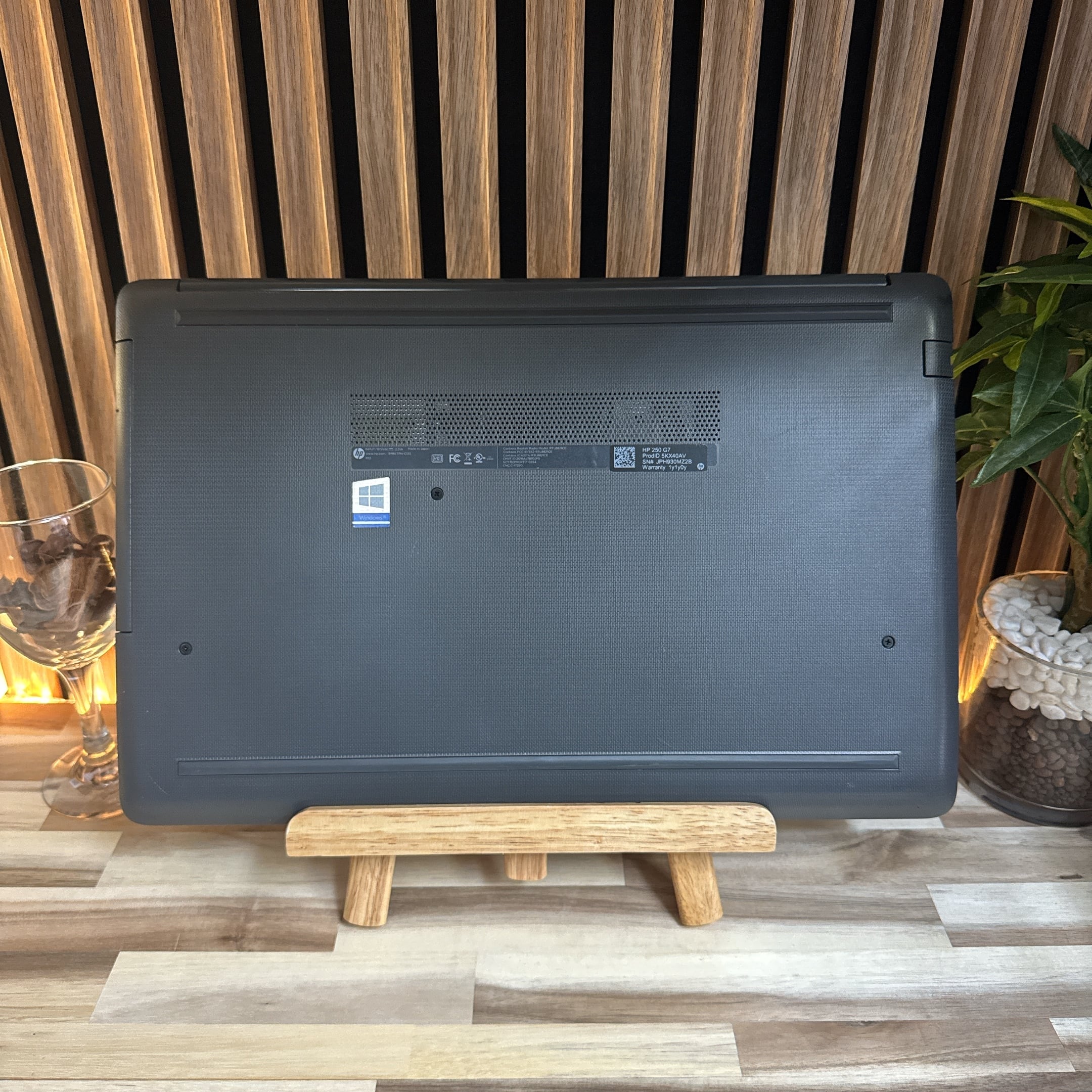 おすすめ』HP 250 G7 15.6インチ メモリ4GB SSD128GB 大型液晶 ノート