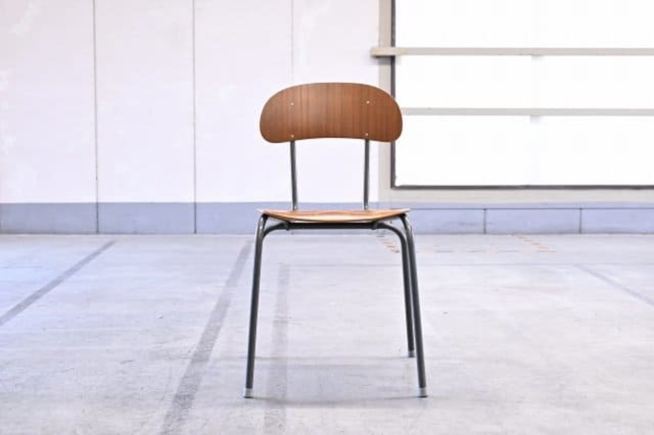 北欧ビンテージ スクールチェアb 椅子 スチールフレーム レトロ ノスタルジック アンティーク オシャレ 店舗 学習机 子供部屋【中古家具/中古インテリア/USED家具ユーズド家具/リサイクル】