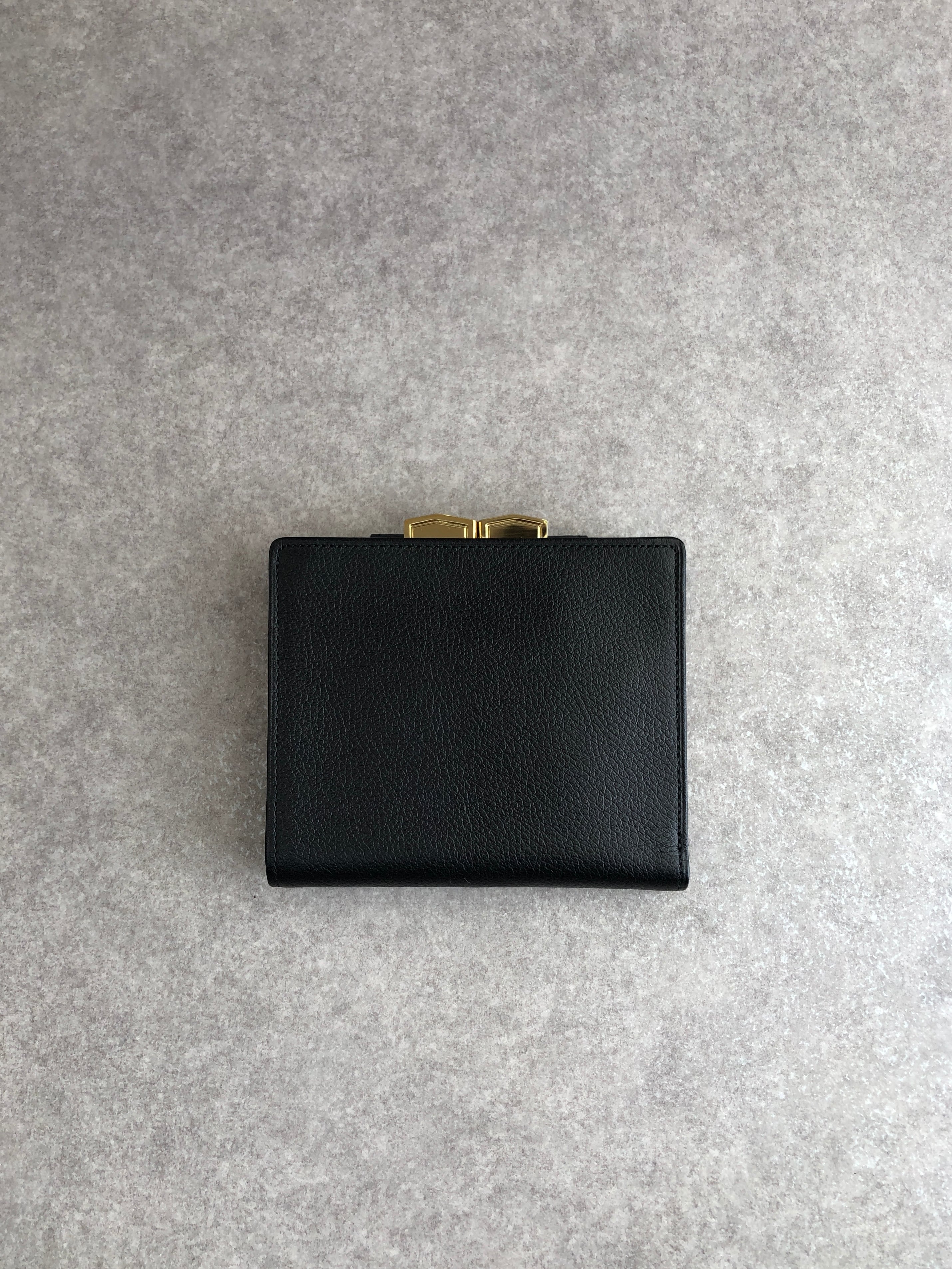 Yves Saint Laurent イヴ・サンローラン 財布 ブラック YSL レザー 二