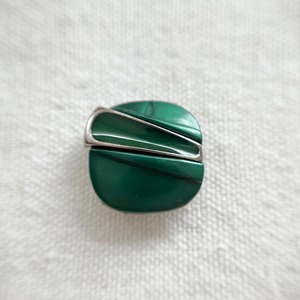 スクエア エナメルグリーン×グリーン 20㎜