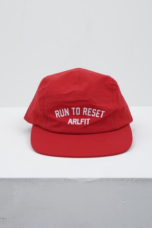 RUN TO RESET CAP – RED