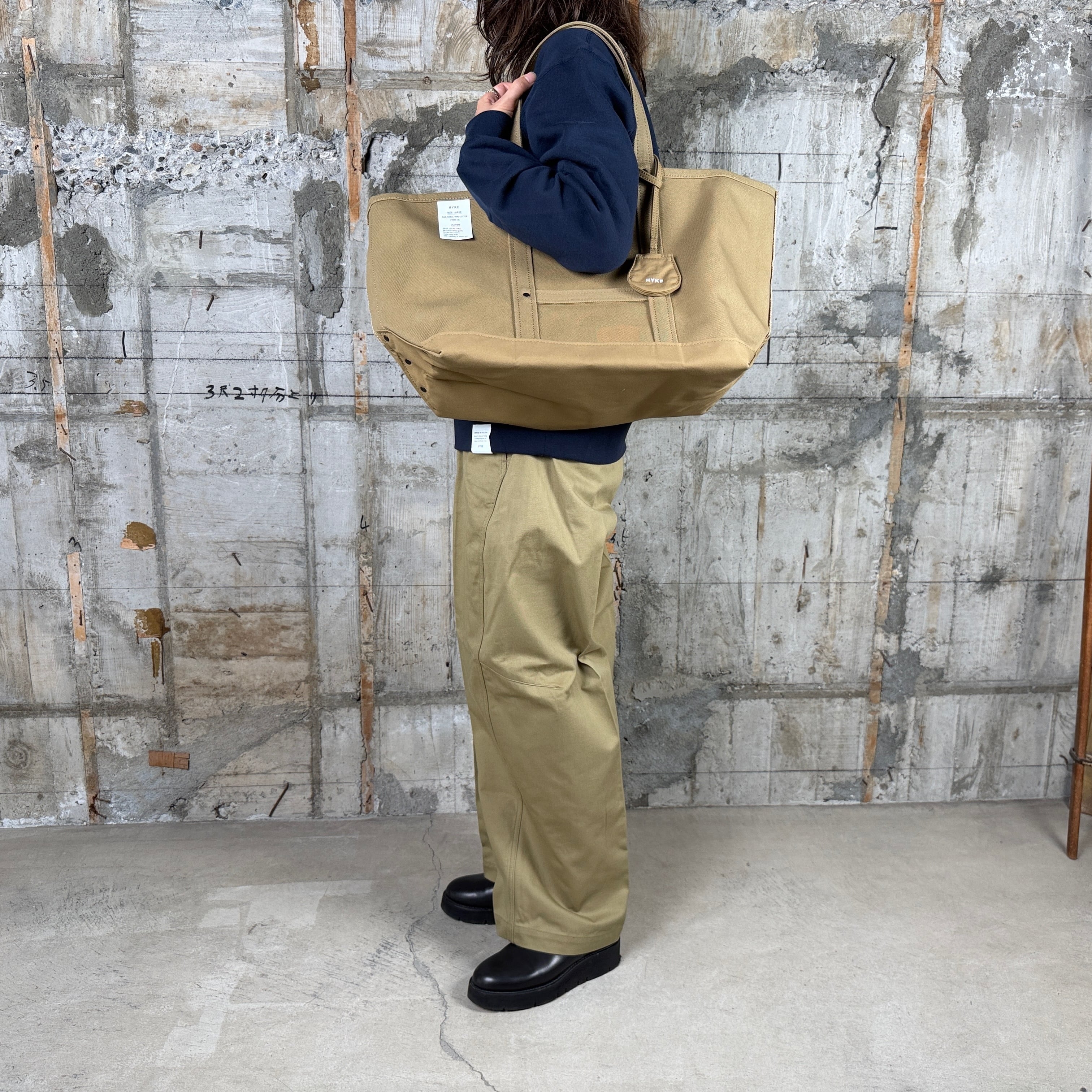 HYKE【ハイク】TOTE BAG (LARGE) (19364) | glamour online