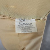 ベリーダンス オリエンタル 衣装 上下セット クイーン Queen イエロー系 トップス スカート 黄 黒 花 ラインストーン スパンコール 豪華 装飾 キラキラ ステージ イベント ダンス衣装 ブラック系