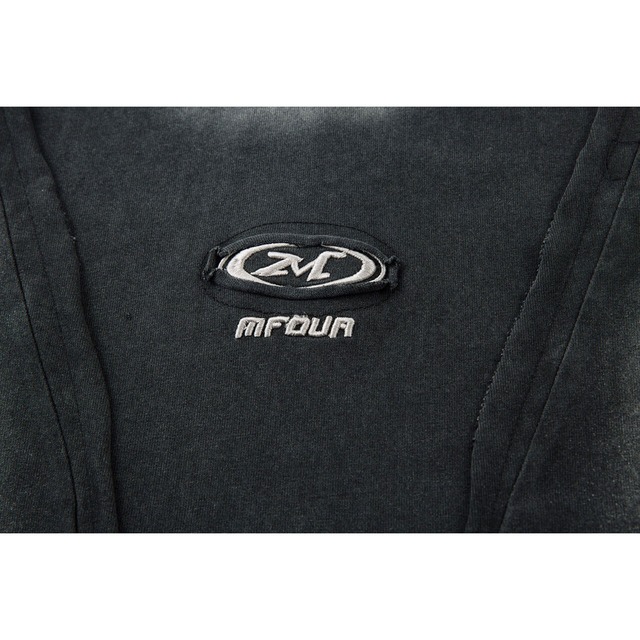 カーブシームエンブレムロゴトップス 1col   R01789