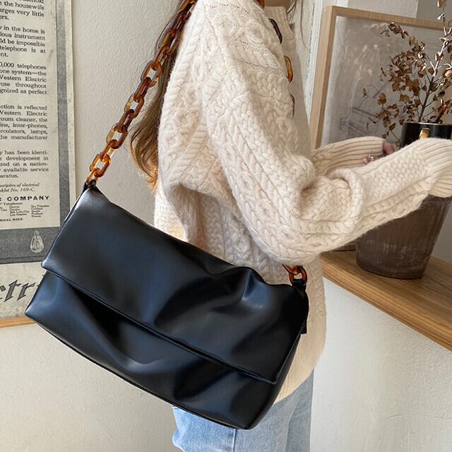 ショルダーバッグ レディース べっ甲 チェーン おしゃれ かっこいい カジュアル コンサバ お出かけレザー風 ブラック