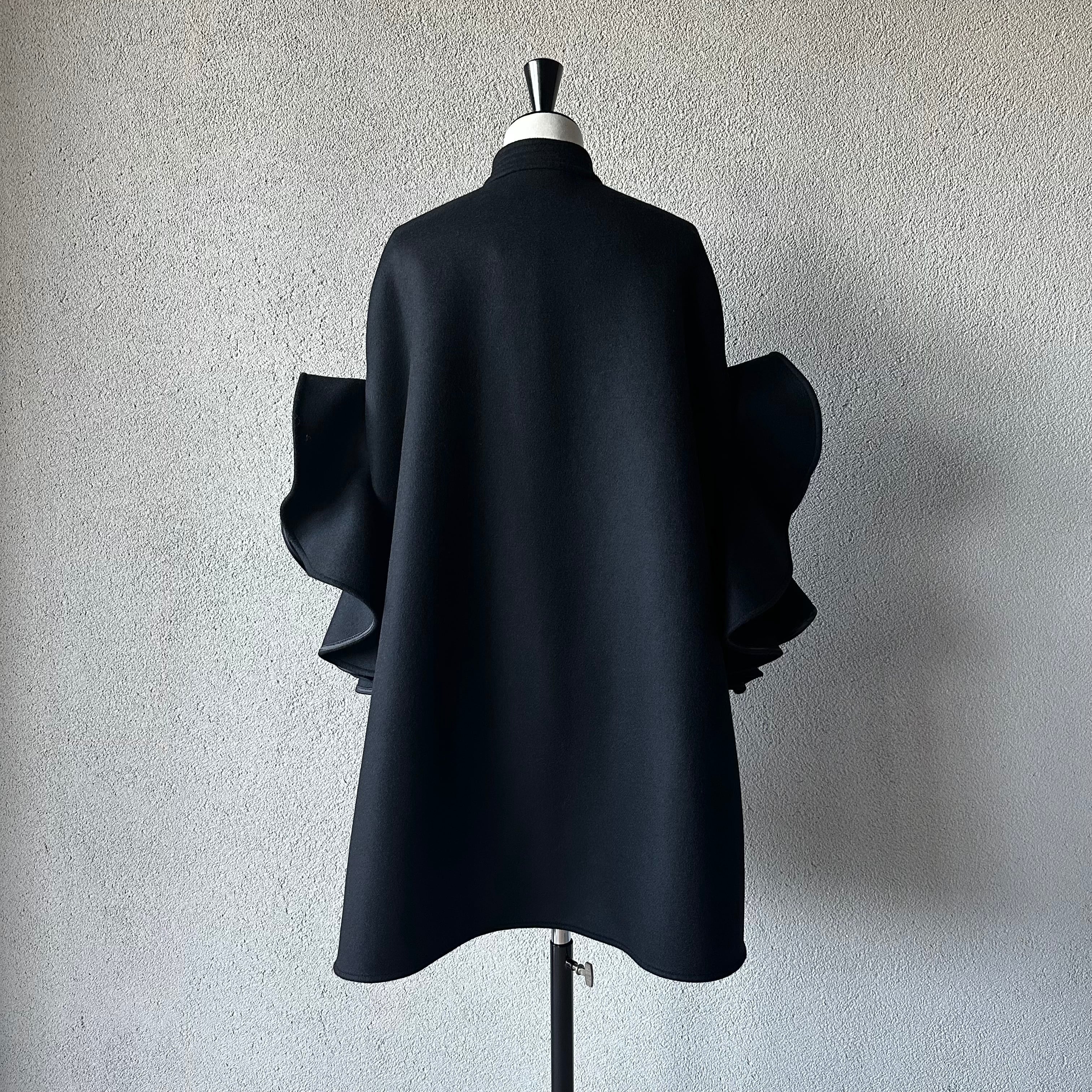 VEVIRED フラウンススリーブポンチョ 31163 | SYSORUS