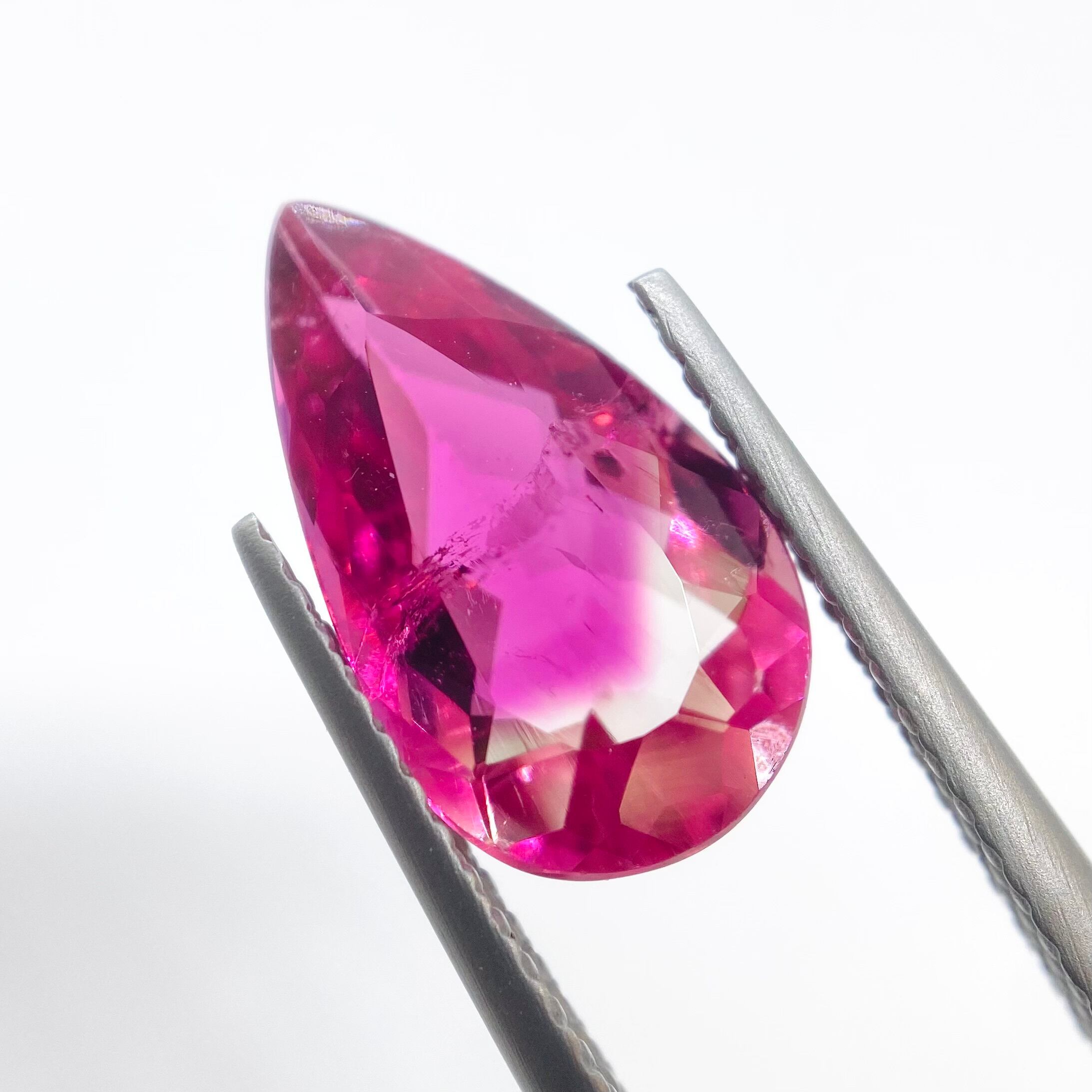 セクシーピンクなバイカラートルマリン