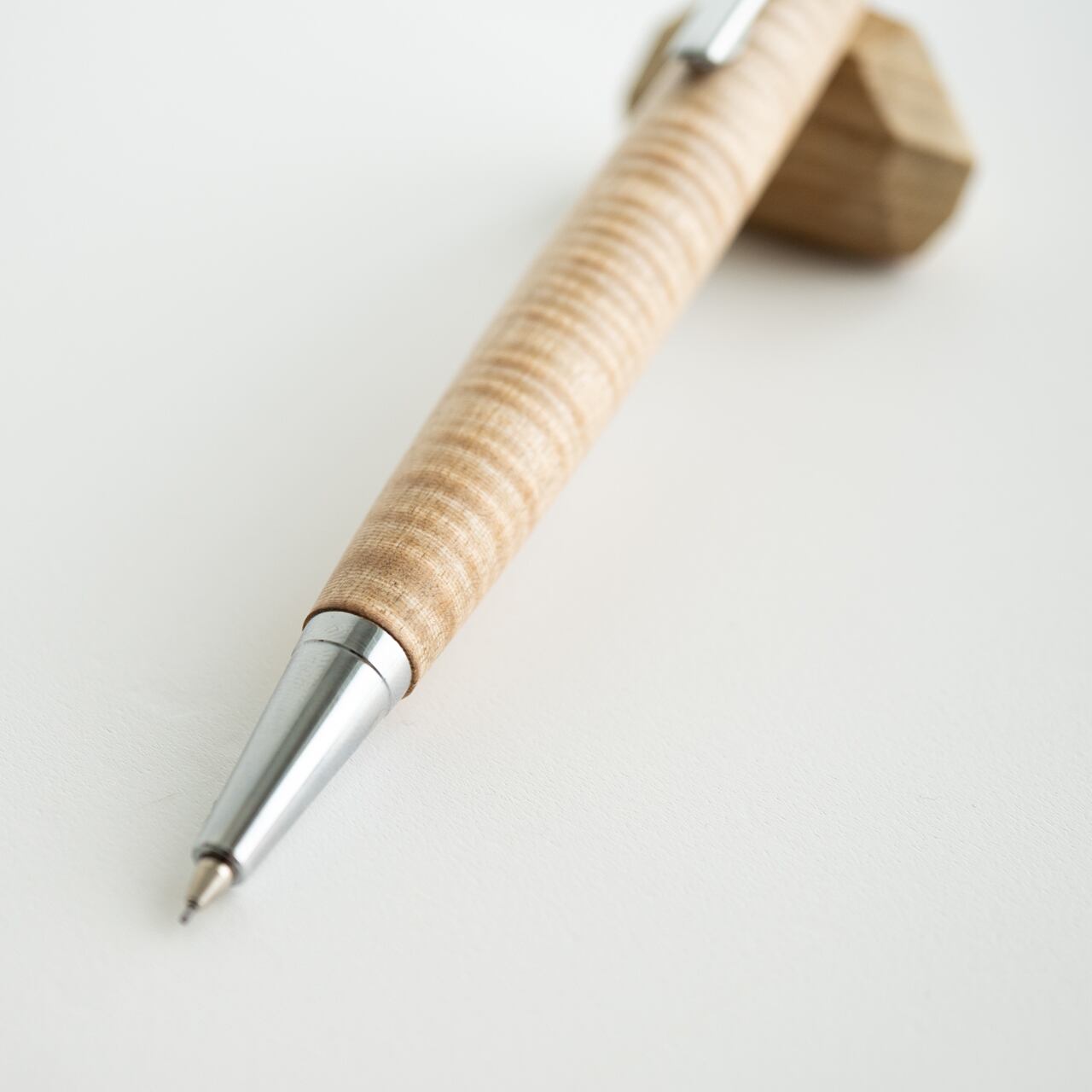 2月5日19時再販】【杢軸シャーペン】トチ（栃） 極上 縮み杢 / 0.5mm 