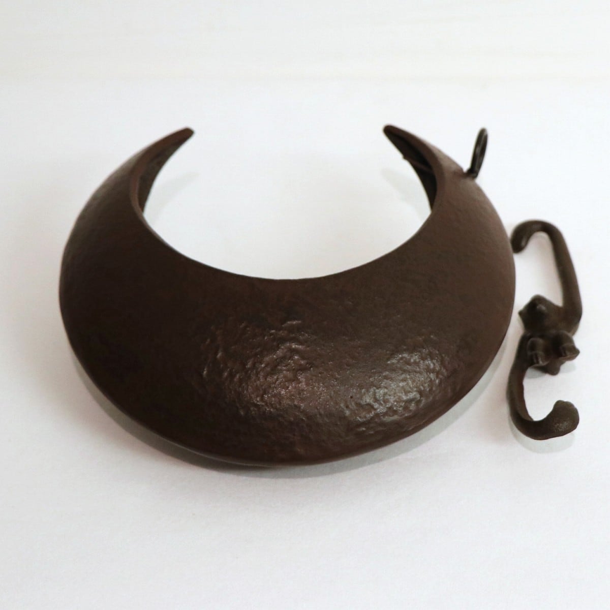 南部鉄器・吊るし花器・三日月・猿吊手・No.200809-80・梱包サイズ60 
