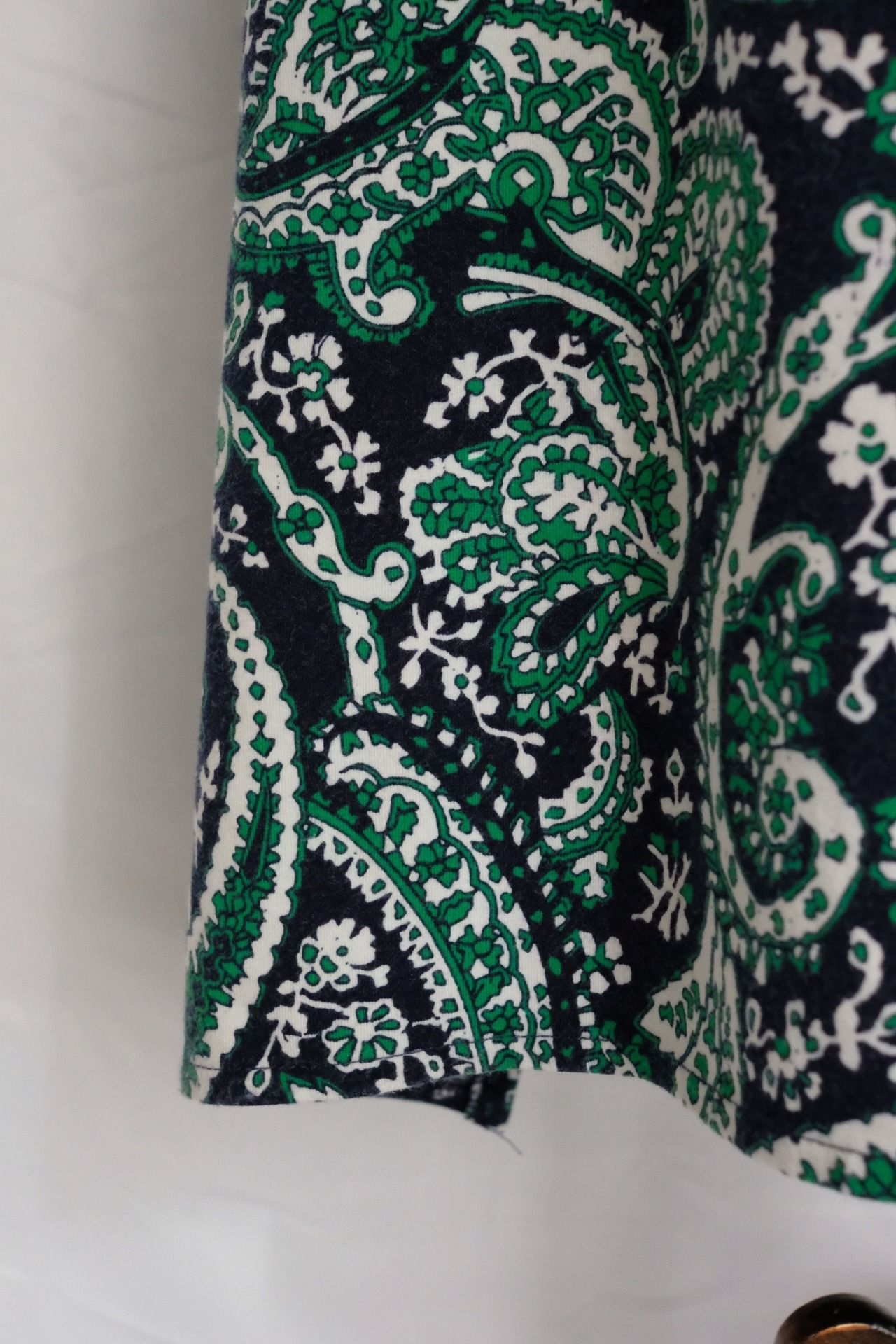 Paisley pattern side slit skirt