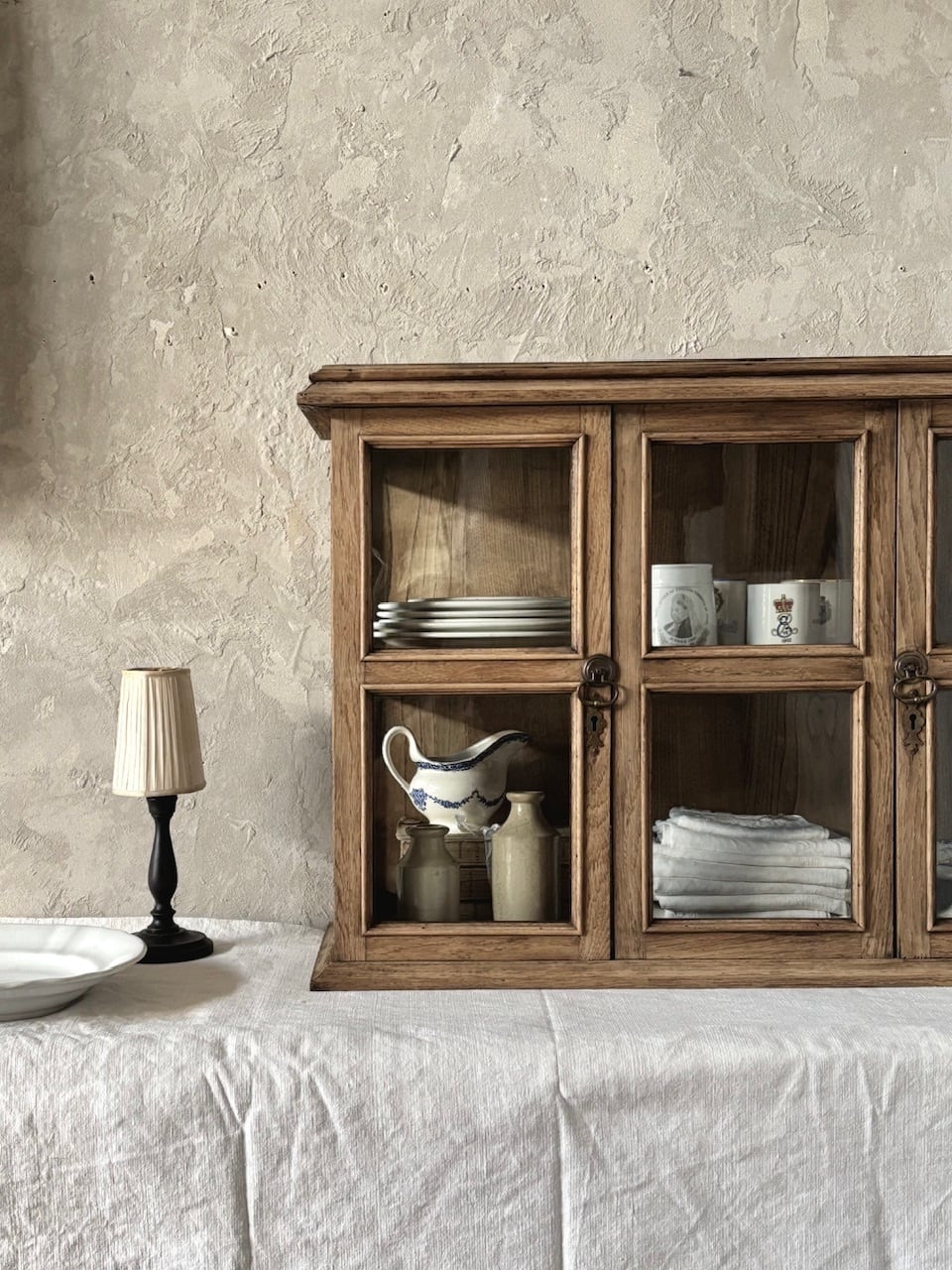 Glass Showcase (A27-230)