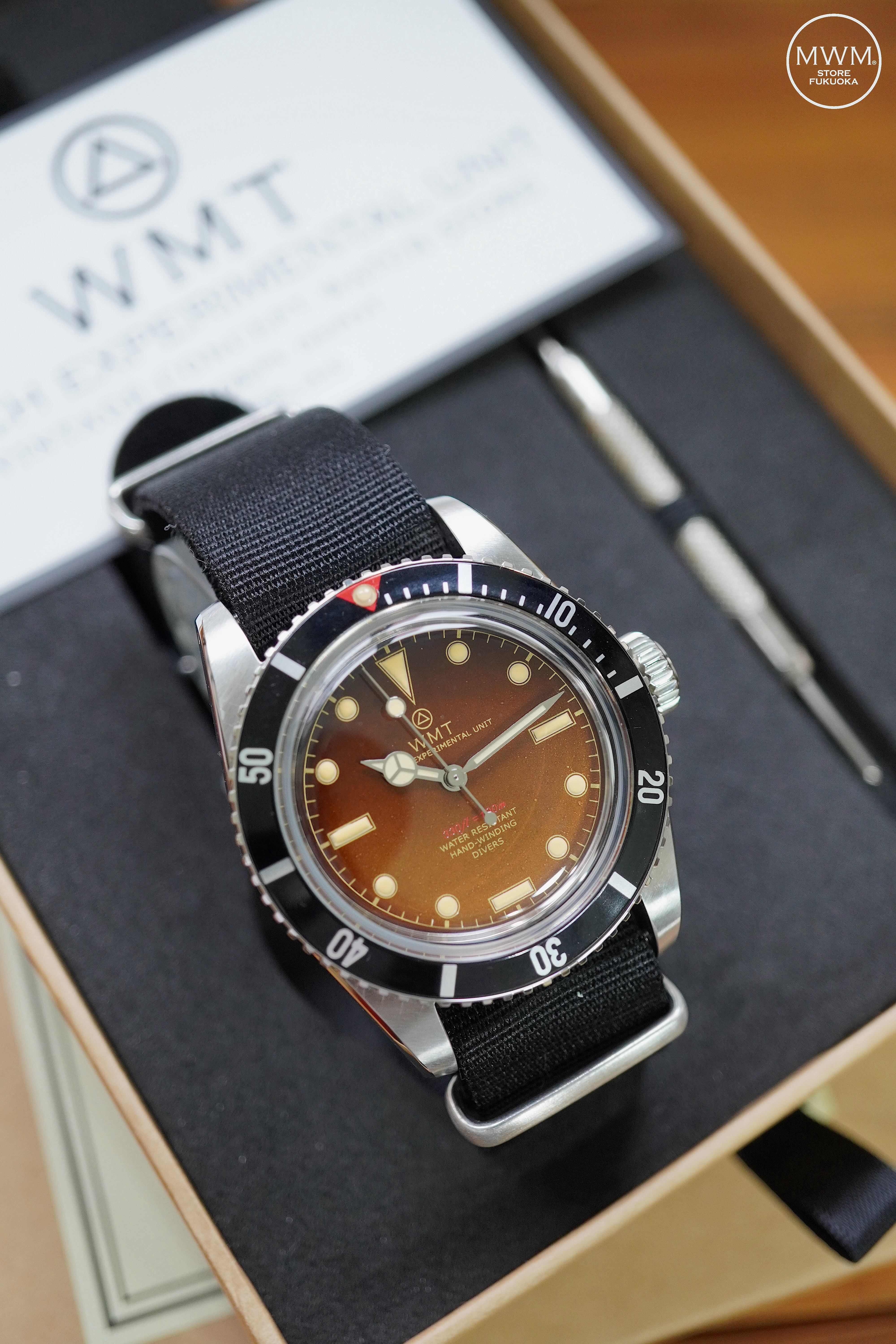 時計 WMT SEA DIVER Sea Diver – All Aged With Brass Bezel / Tropical Dial
