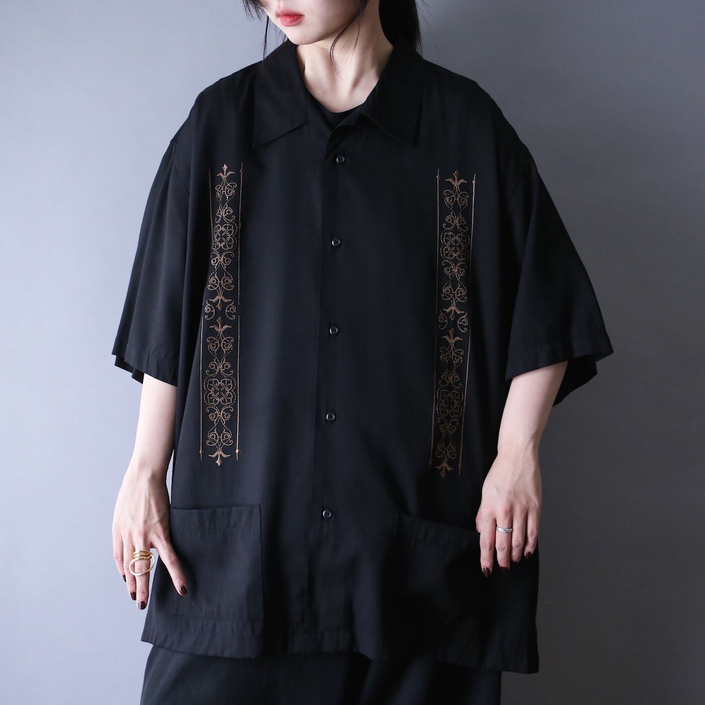 "刺繍" symmetry line design XXL over silhouette h/s shirt