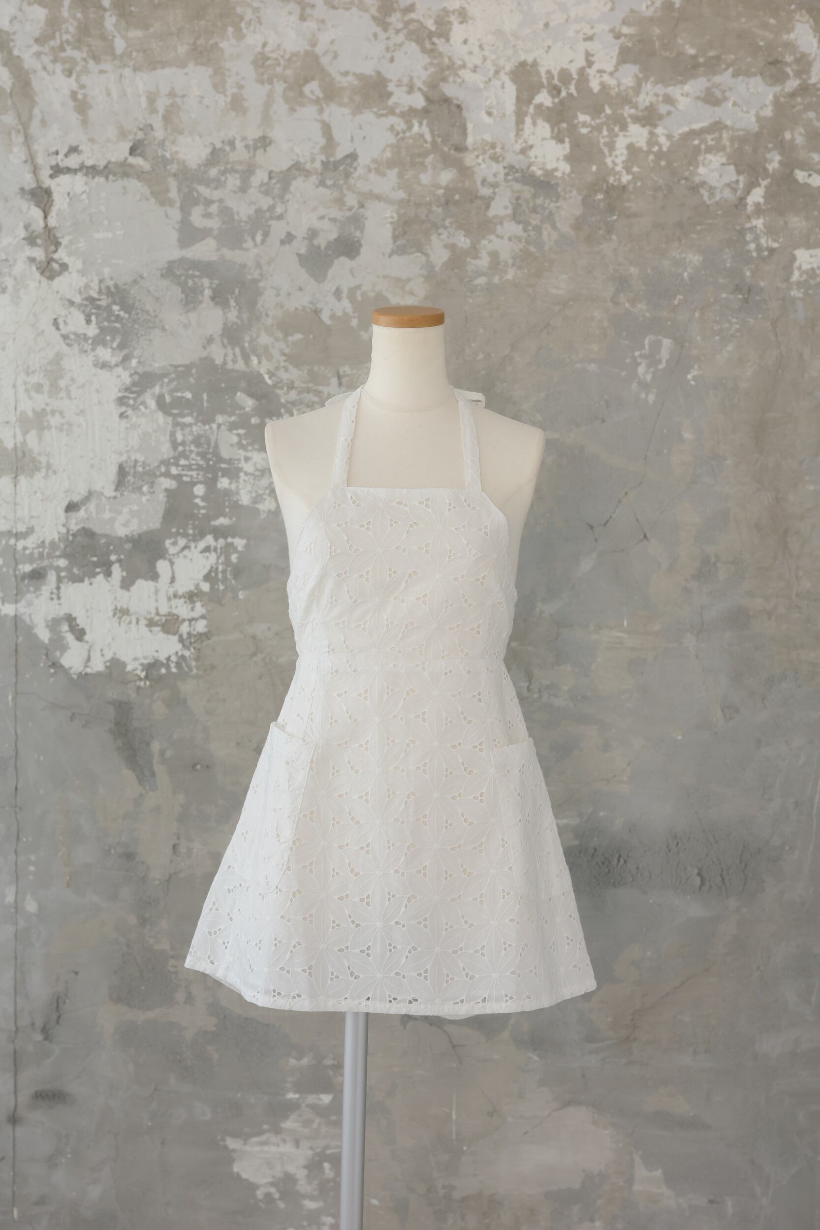 Pinafore Mini Dress/ピナフォアミニドレス ブラック | suroro Pinafore Mini Dress/ピナフォアミニドレス ブラック | suroro