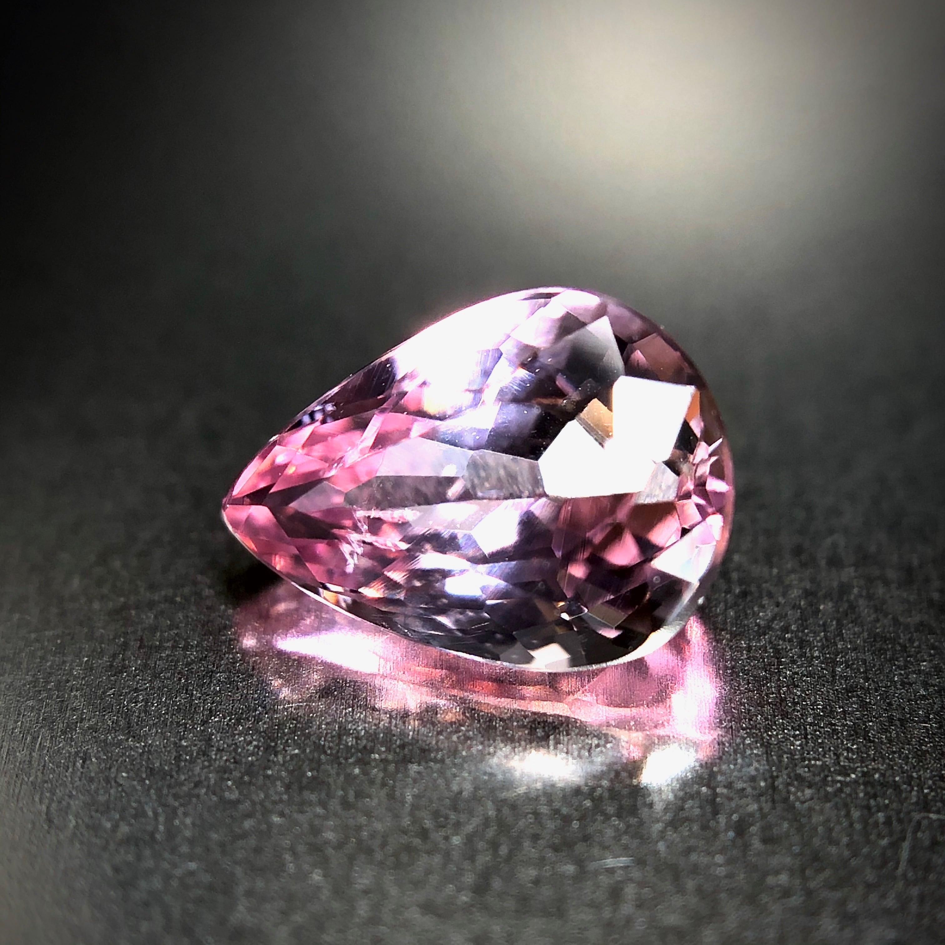 特濃天然ピンクインペリアルトパーズ 2.230ct