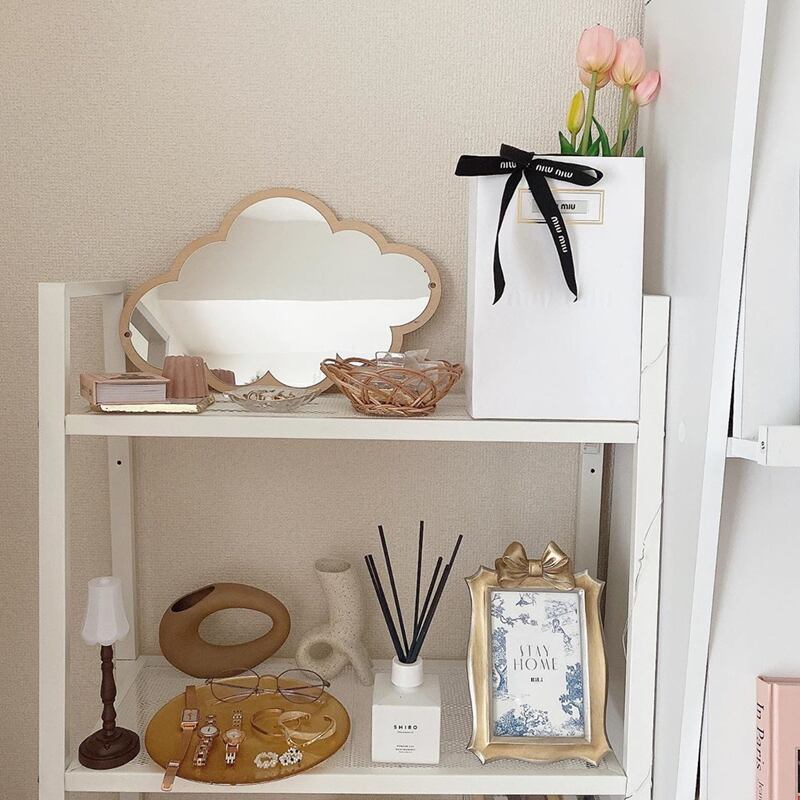 夢の雲の造形鏡可愛い壁面装飾壁貼り鏡学生寮 ミラー 鏡 かがみ 木製 雲 壁掛け スタンド かわいい インテリア 雑貨