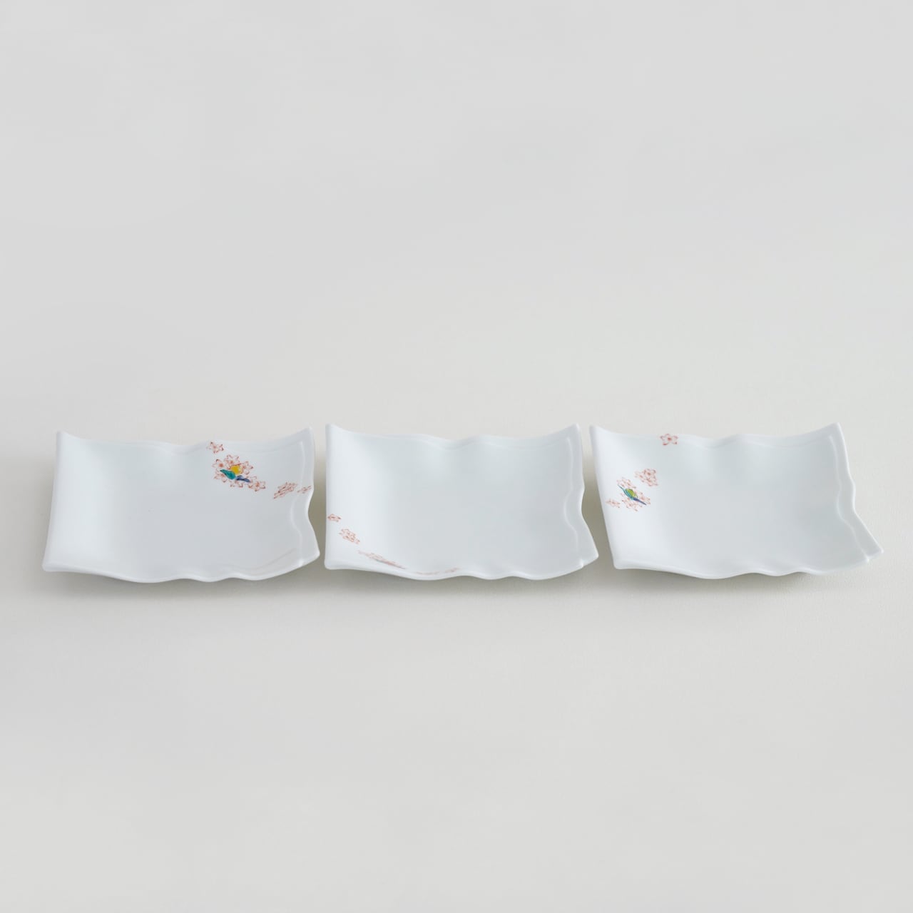 桃花文 銘々皿（1枚） | 肥前赤絵窯元 鷹巣