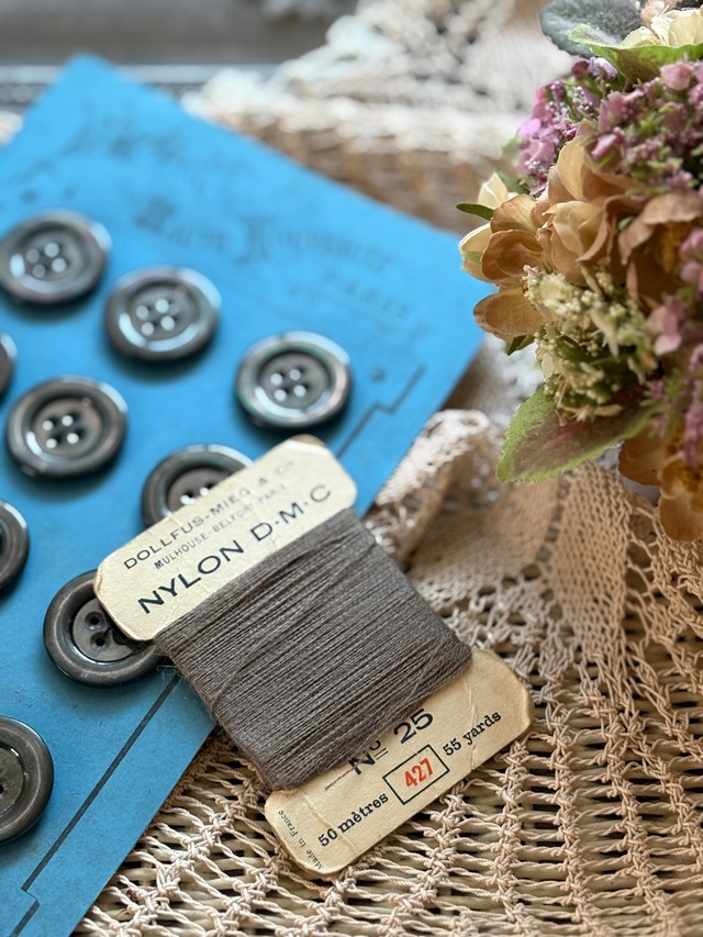 フランスアンティーク  糸巻き シルク糸 ブラウンカラー フランス製 手芸小物 撮影小物 インテリア小物